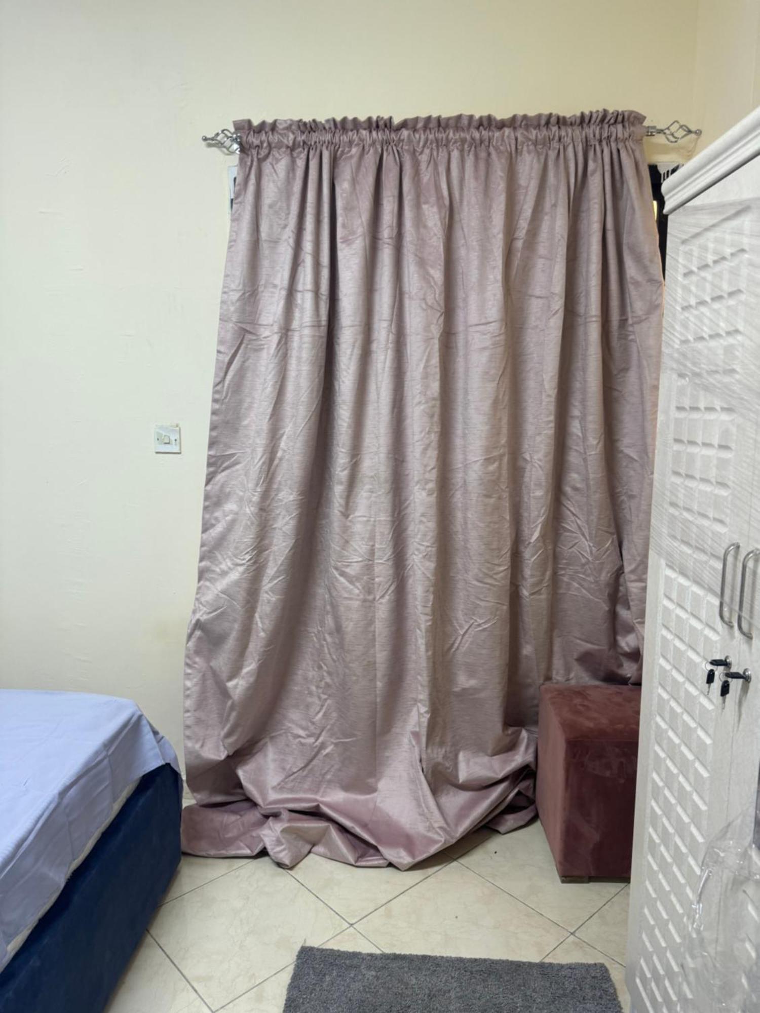 Provis Appartement Sharjah Buitenkant foto